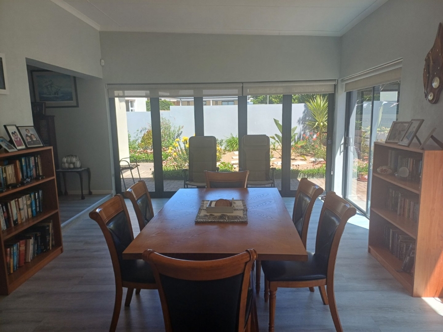 3 Bedroom Property for Sale in Stilbaai Wes Western Cape